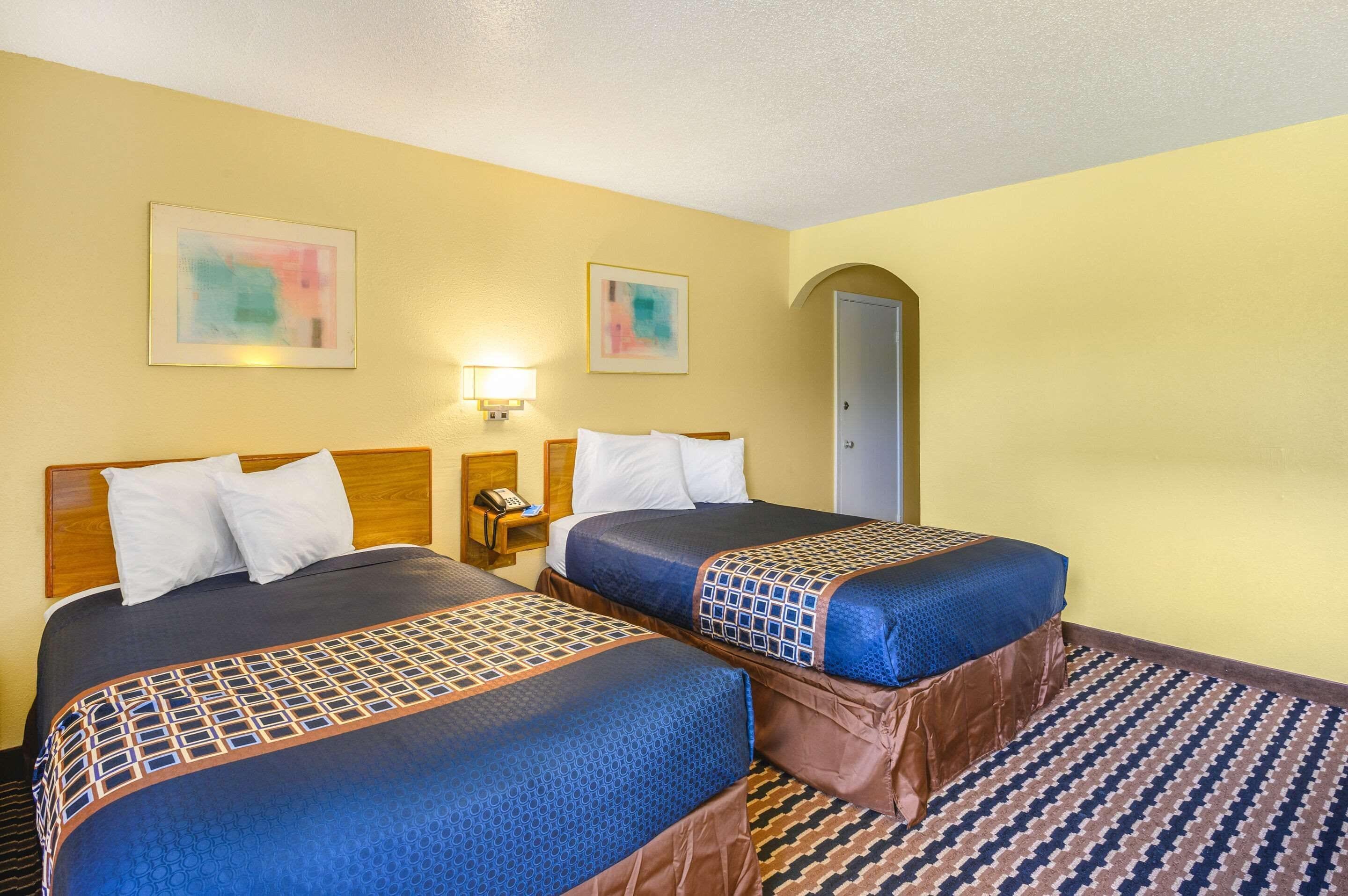Double Room with Two Double Beds - Non-Smoking